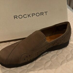 Ladies Rockport Daisy Slip-ons Size 8
